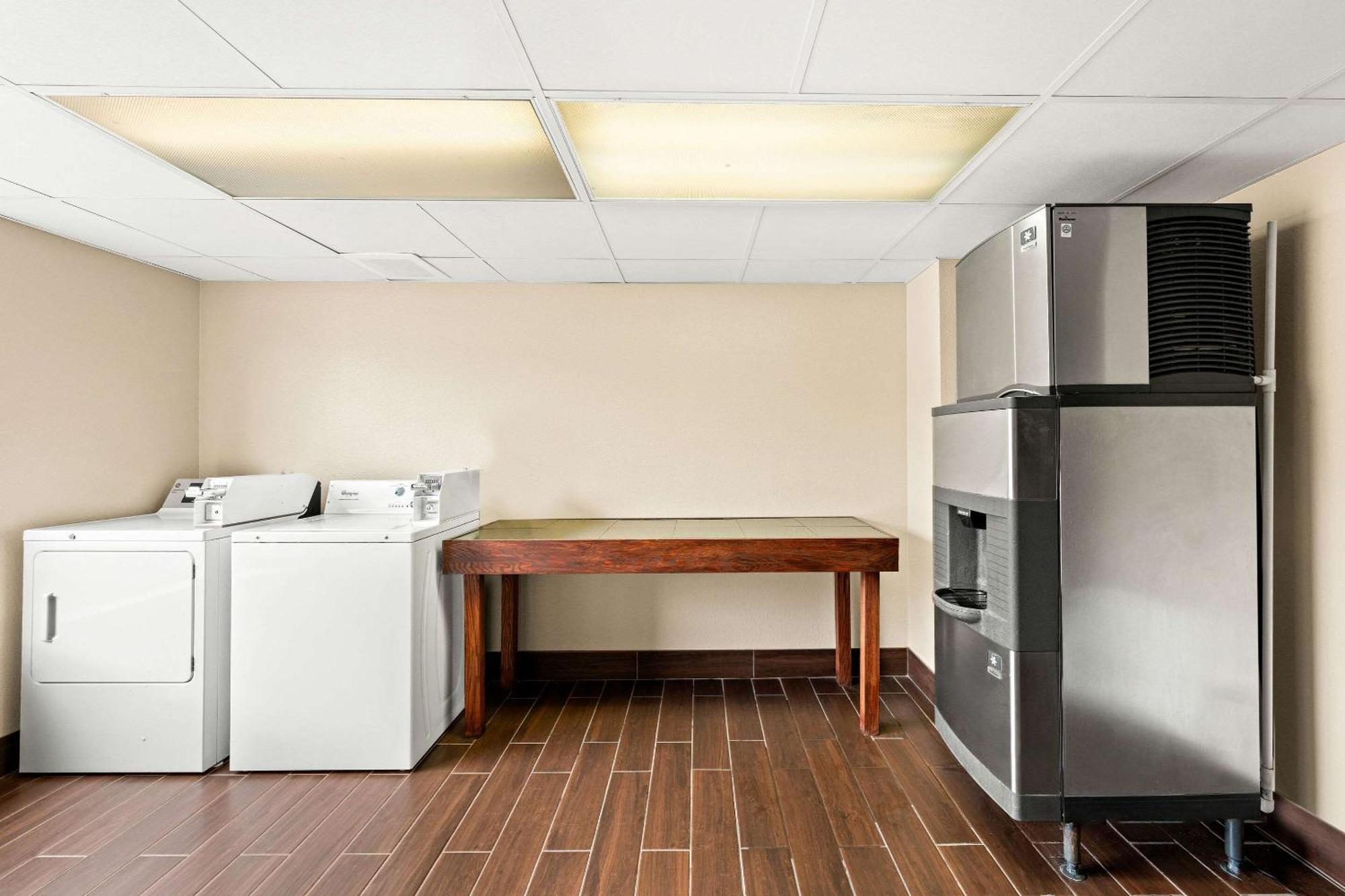 Comfort Suites Abingdon I-81 Ngoại thất bức ảnh